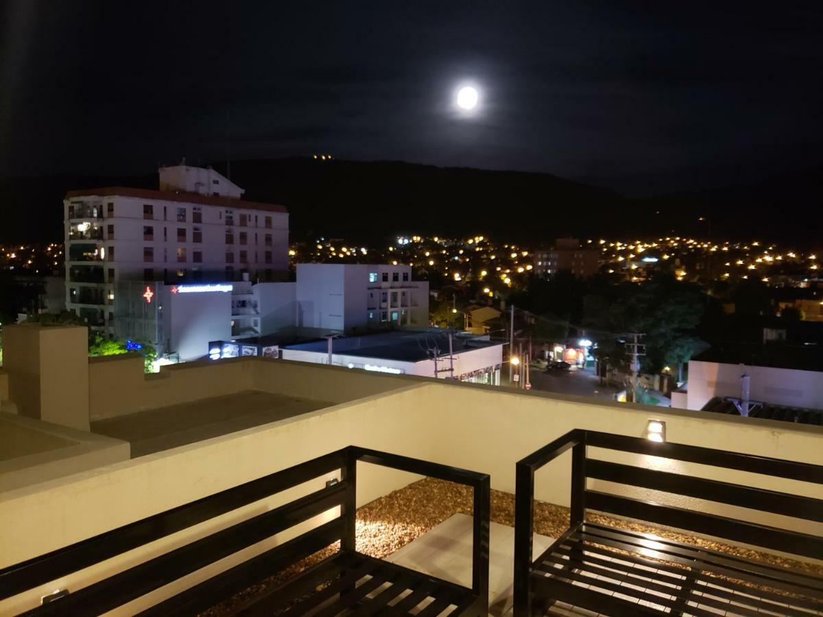 Apartamento Deluxe Reyes Católicos Salta Exterior foto