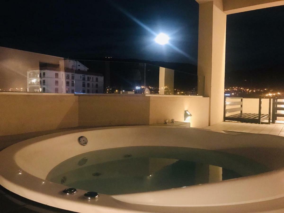 Apartamento Deluxe Reyes Católicos Salta Exterior foto